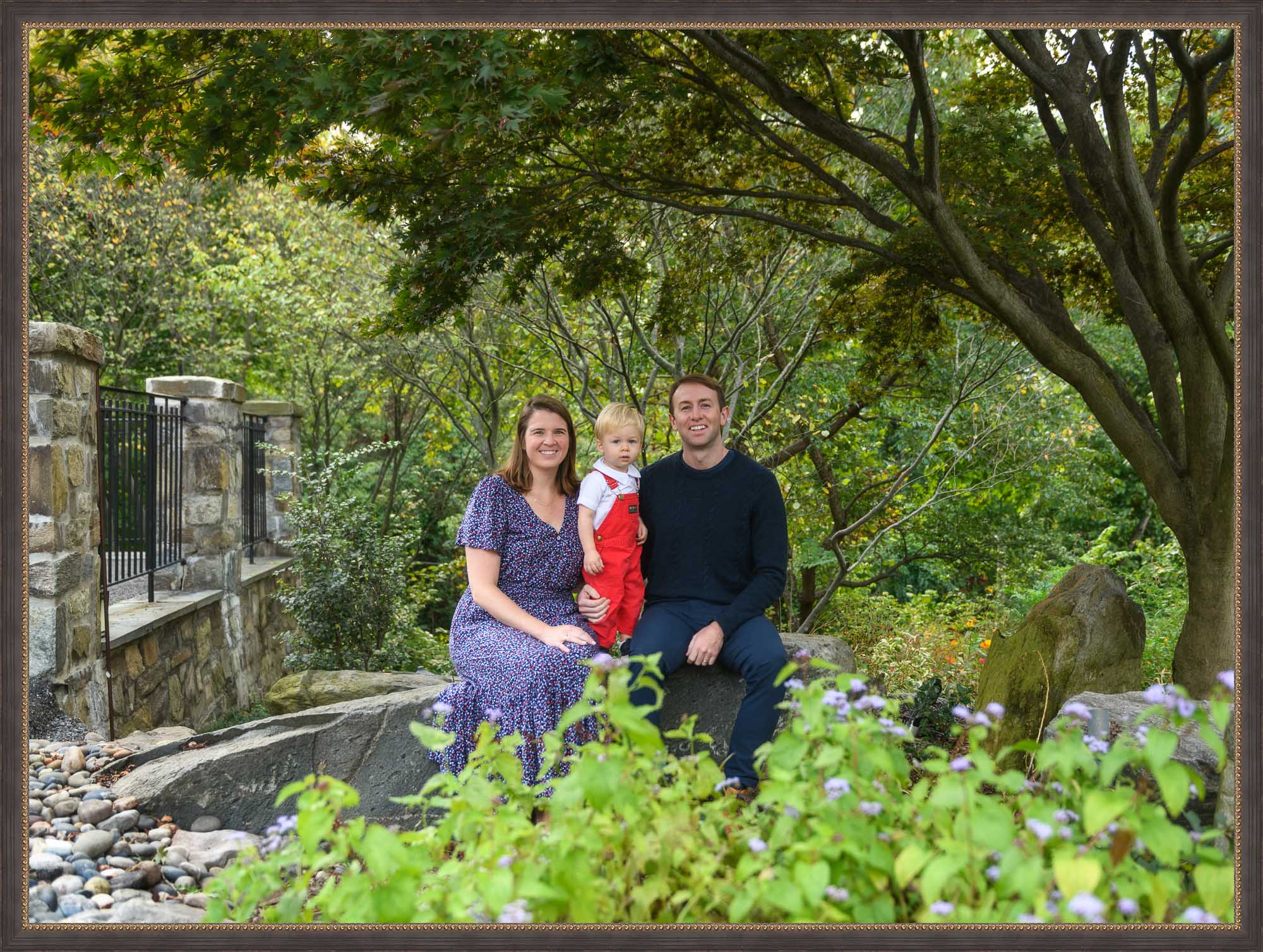 capture the full family as a Mother's Day gift