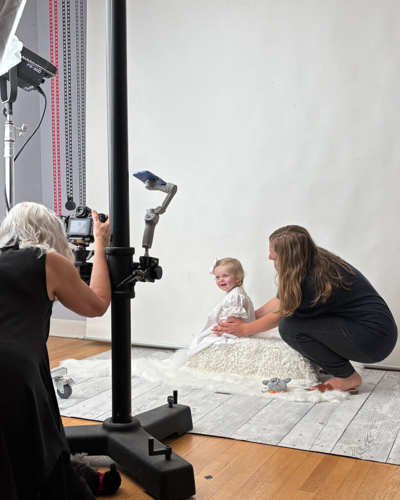 behind the scenes of a typical Heirloom Portrait session | Lisa Maco Photography