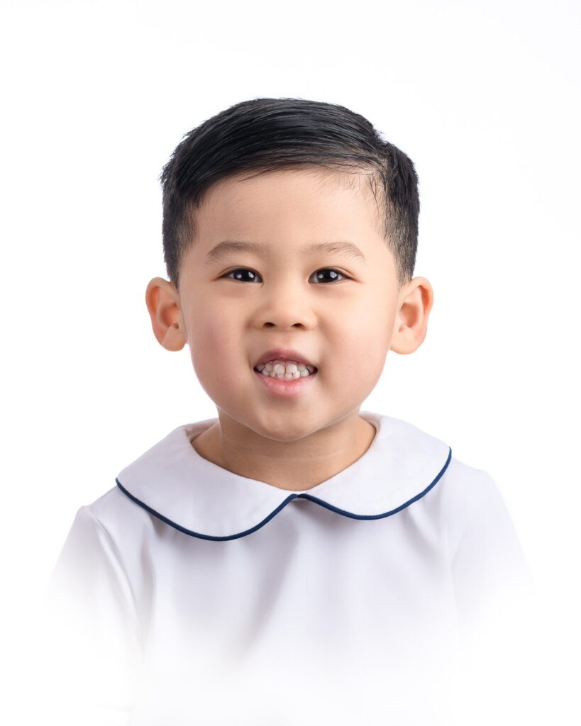 modern color update to classic vignette heirloom portrait | Lisa Maco Photography, DC Childrens Portrait Photographer